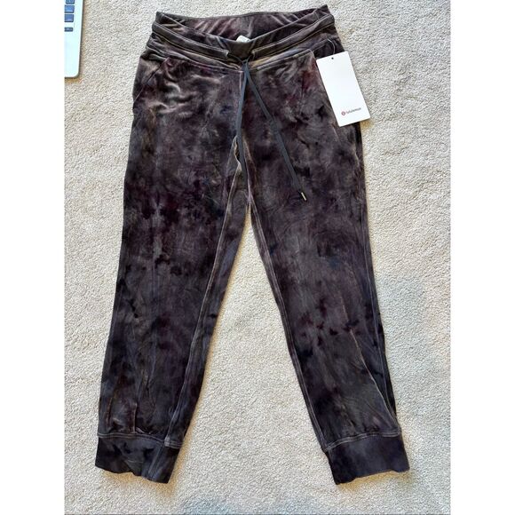 NWT LULULEMON ready to crush joggers Sz 4, $130 G23 - Picture 3 of 9